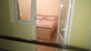 Отели типа «постель и завтрак» Private House In Kobuleti Кобулети Двухместный номер с 2 отдельными кроватями и собственной ванной комнатой-15